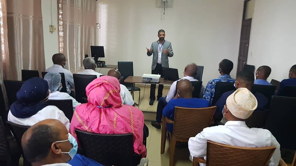 CHNEIMAAROUF_1.jpg (56 KB)